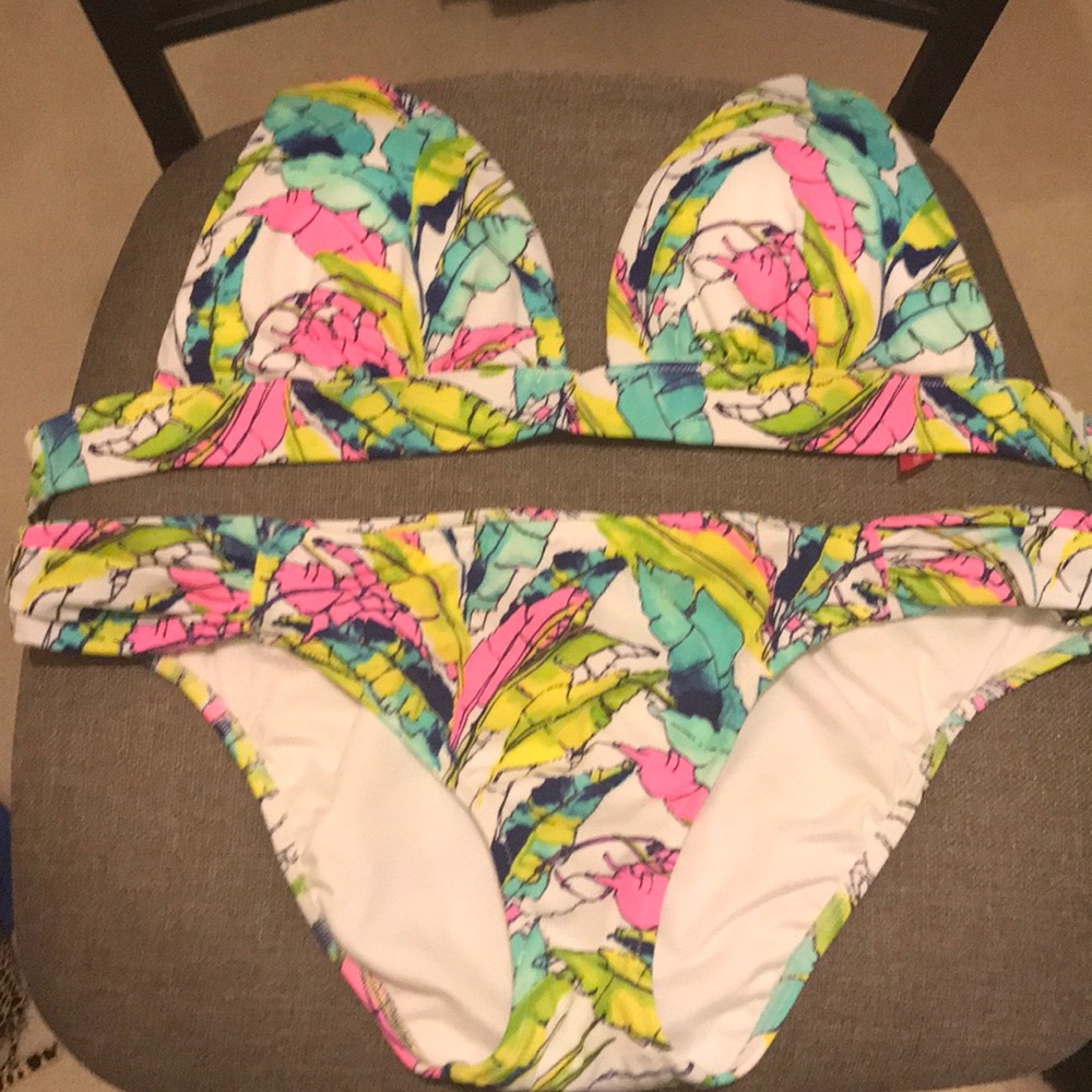 Victoria’s Secret tropical bikini